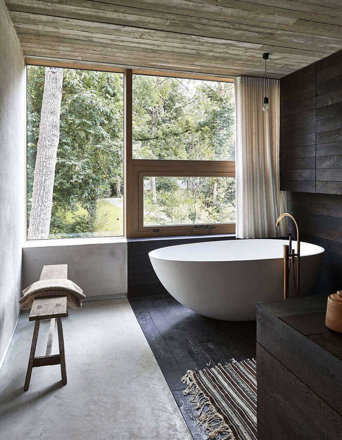 A Belgian Open House that Hides Behind an Oriental Brick-Curtain