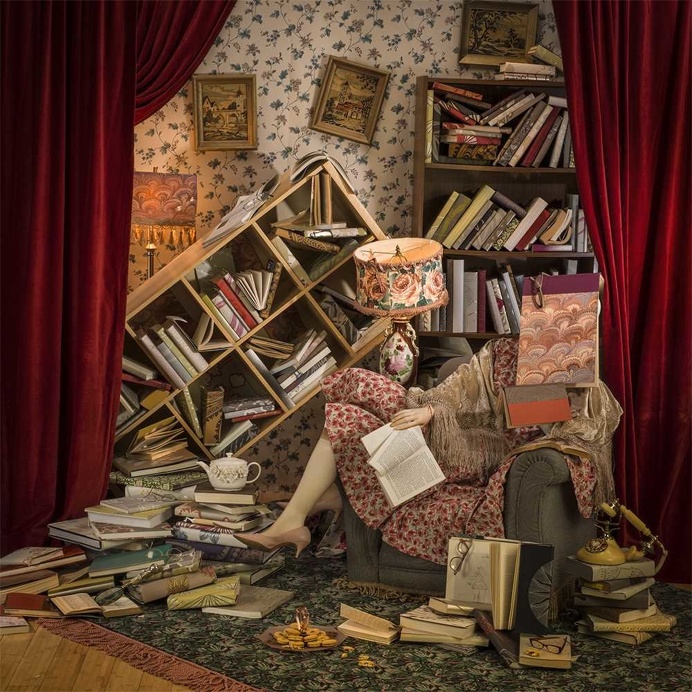 Anonymous Women: Saturated and Fine Art Portrait Photography by Patty Carroll