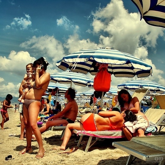 Cell phone Mom's Beach - Italians | Flickr - Photo Sharing! #umbrella #mom #cellphone #bikini #beach