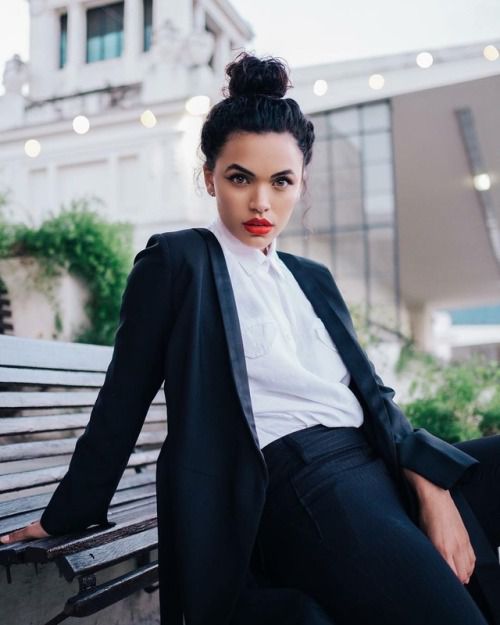 Portraitist — Fabulous Female Portrait Photography by David...