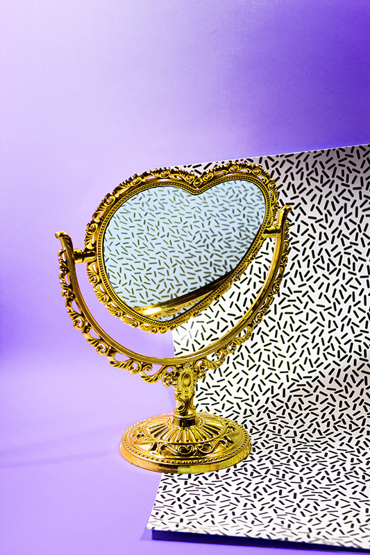 Still life - Taisido #heart #pattern #texture #mirror #photography #gold #still #life #stillife