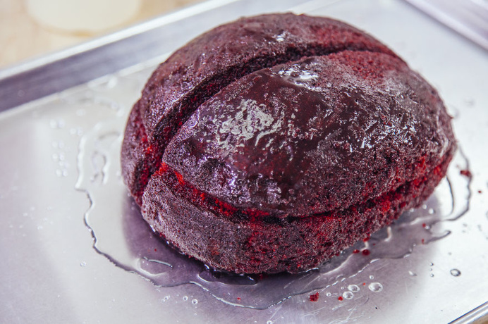 How To Make A Red Velvet Brain Cake For Halloween #Halloween #Halloween_idea #cake_decor #cake for halloween