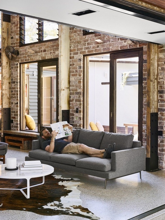 Glasshouse Mountains is a Barn-Like Family Home with Industrial Vibe 7