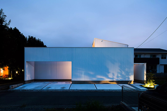 Filter House by Kuboe Architect & Association