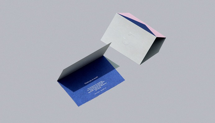 Jeu d'art - Mindsparkle Mag Sung Hwan Im designed the branding for Jeu d'art. #logo #packaging #identity #branding #design #color #photography #graphic #design #gallery #blog #project #mindsparkle #mag #beautiful #portfolio #designer