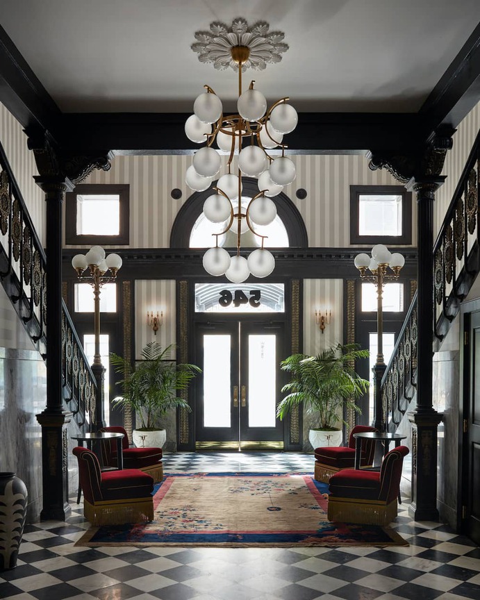 Maison de la Luz Hotel, New Orleans / EskewDumezRipple
