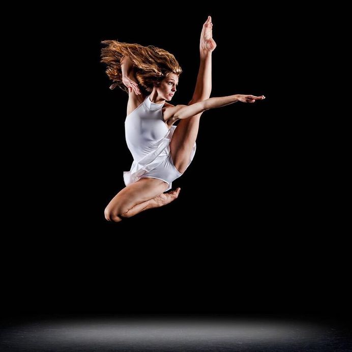 The Beauty of Ballet: Dance Photography by Richard Calmes