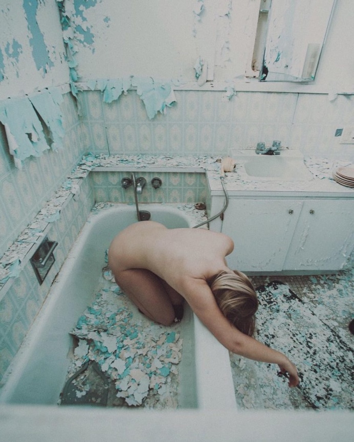 Dreamlike and Conceptual Photography by Shaina Sterrett