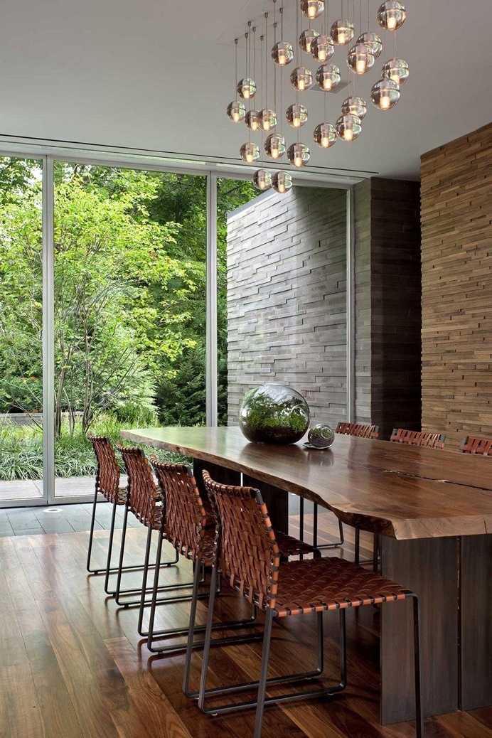 1950 Ranch House in New York Gets a Transparent Pavilion Extension 8