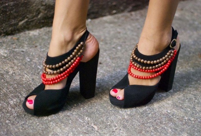 20 Creative DIY Shoes Decorating Ideas #fashion #diy #shoes #decoration