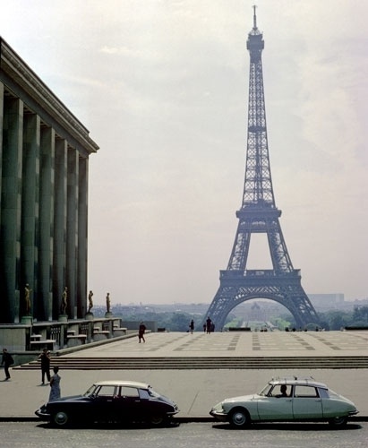 Gallery-Citroen-DS-Citroe-004.jpg (JPEG Image, 411x500 pixels) #eiffel #1950s #cars #ds #tower #citron
