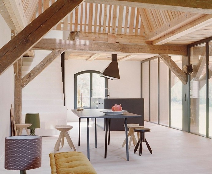 Red Barn by Thomas Kroger converting a barn in an attractive holiday destination - HomeWorldDesign (10) (Custom) #interior #old #house #barn #design #architecture #converting
