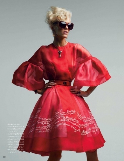 Merde! - Fashion photography (Anja Rubik in Dior Haute... #fashion
