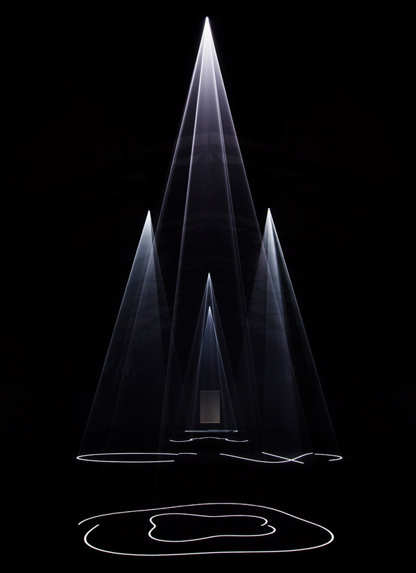 Anthony McCall #gallery #sculpture #projection #installation #shapes #germany #art #light