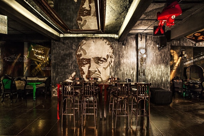 Gangsta's Cafe & Bar