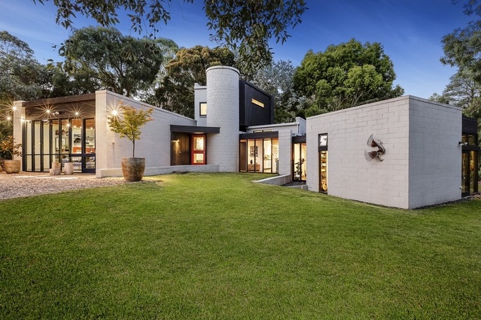 Driffield House / Suzanne Dance Architect