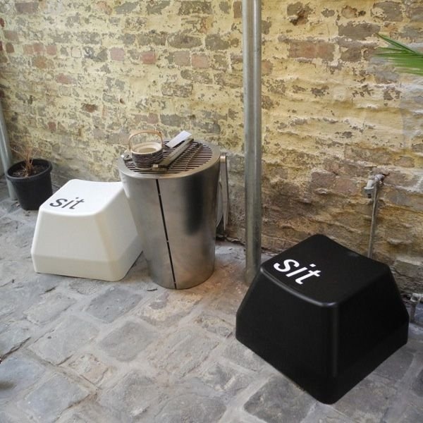 Fancy Command Sit Stool #sit #keys