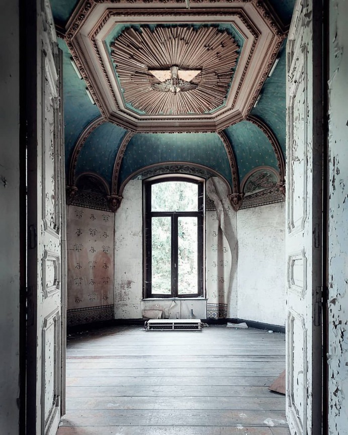 Abandoned Belgium: Stunning Urbex Photography by Valerie Leroy