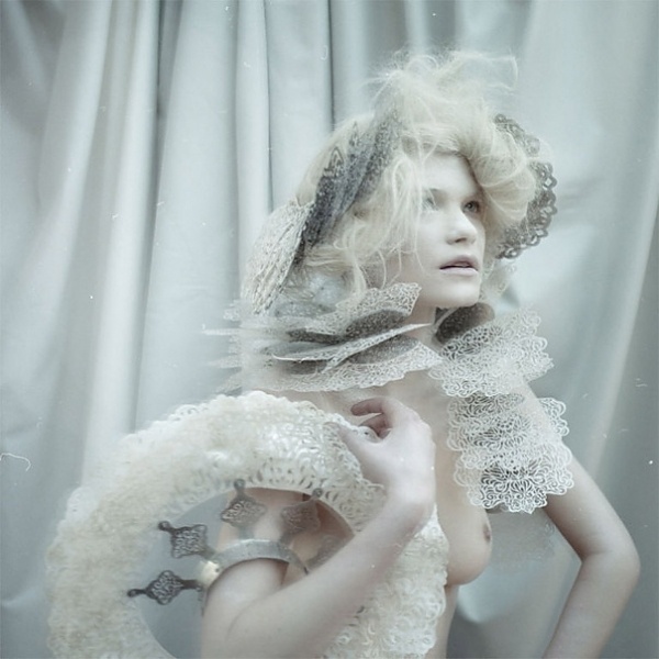 Yuanzi Wang's collection of neck pieces and collars #fashion