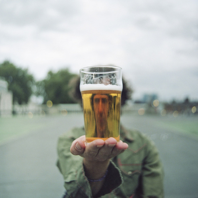 portraits - Tom Kondrat Photography #photo #man #beer