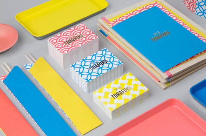 Marca para el restaurante panasiático contemporáneo Torafuku del estudio de diseño gráfico Brief