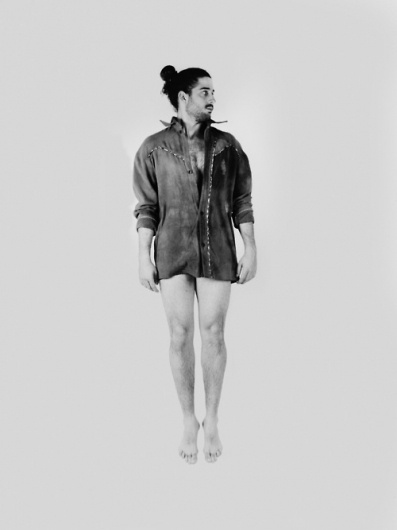 Joel Arss #white #black #photography #and #levitation