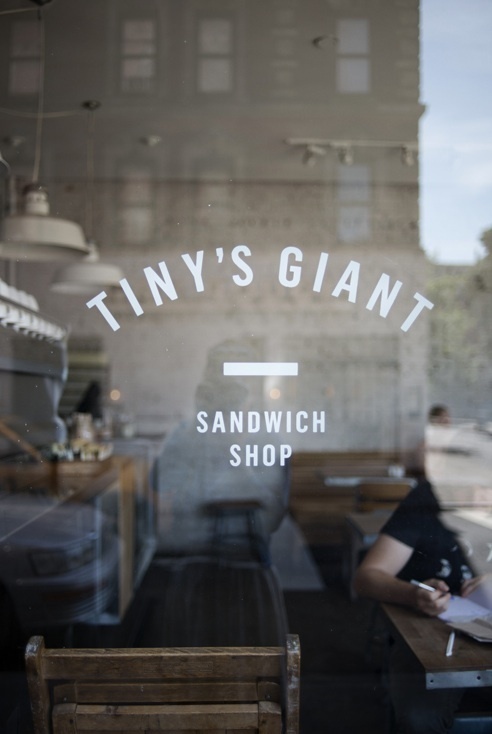 The Black Workshop #font #serif #shop #display #sans