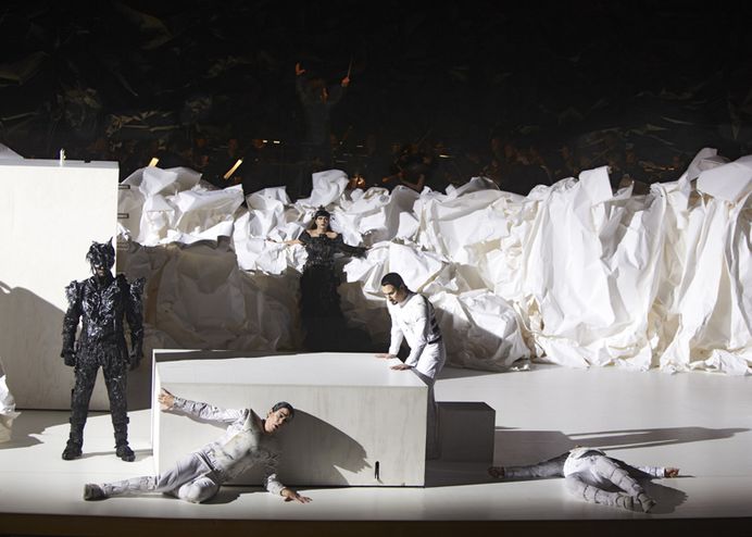 Frank Gehry's paper stage set for Mozart's Don Giovanni opera - Dezeen