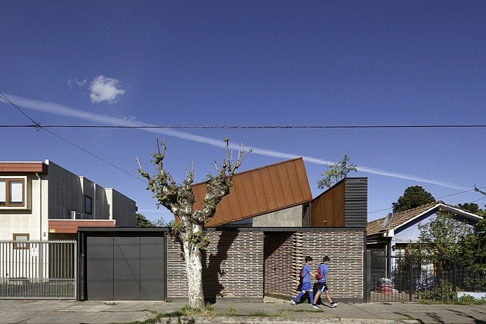 Lautaro House // CALC
