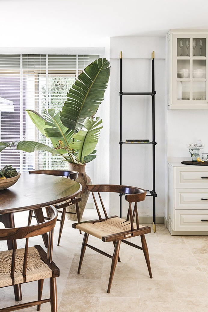 Mix of Scandinavian and South American Contemporary Design, Escapefromsofa