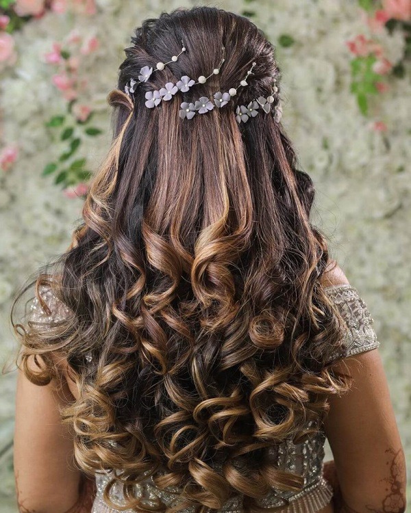 bride hairstyles for curly hair