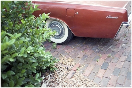 DIARY #lincoln #red #white #walls #car