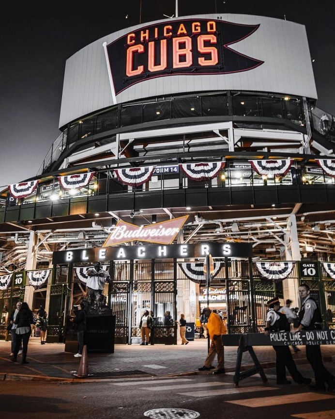 Stunning Street Instagrams of Chicago by Karl Jason Solano