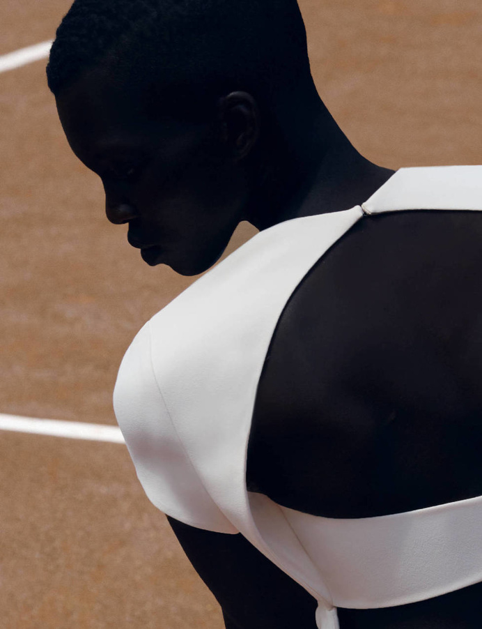 medium_ED_CH_v4_HANNATVEITE_TENNIS_croppedin — Postimage.org