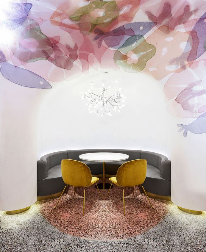Restaurant Decor Resemble an Underwater Fantasy World - InteriorZine