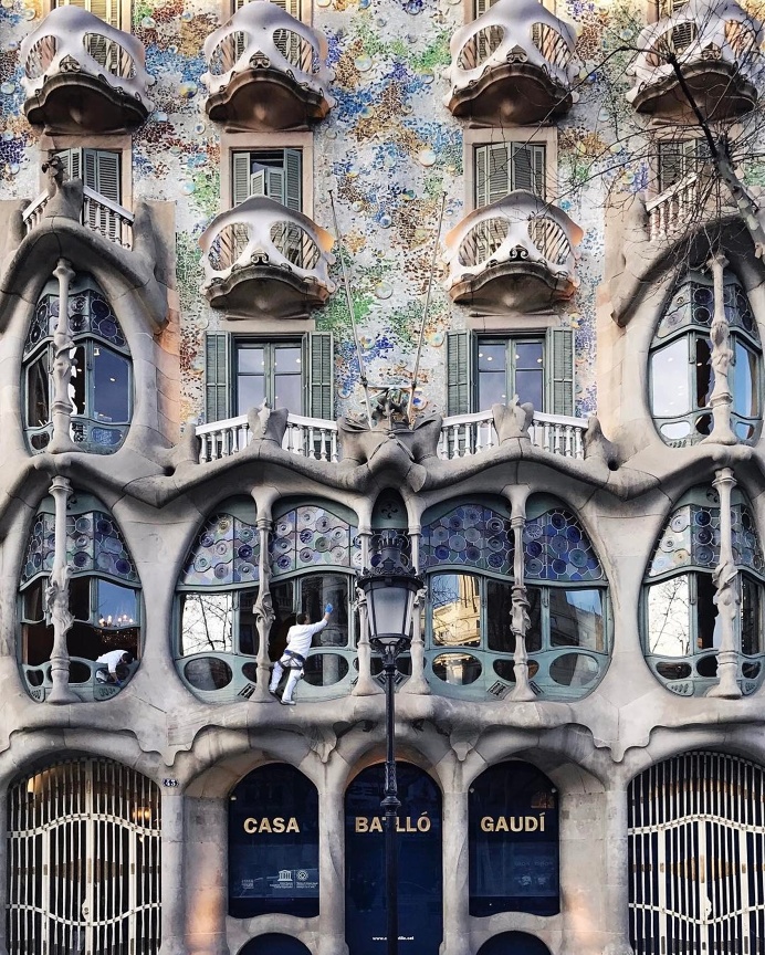 Stunning Architecture Instagrams by Tamara Peterson