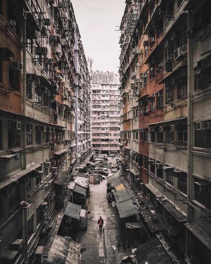 #urbanandstreet: Vibrant Cityscapes of Hong Kong by Mike Chan