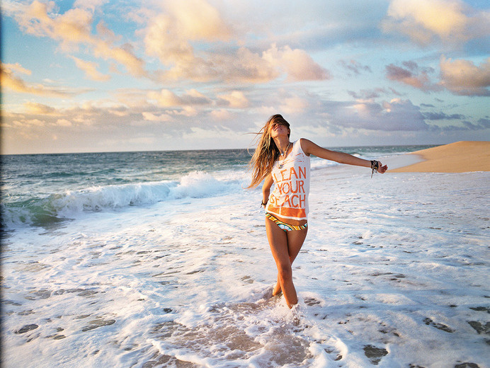 Lifestyle - DEWEY NICKS #girl #lifestyle #advertisement #women #photography #portrait