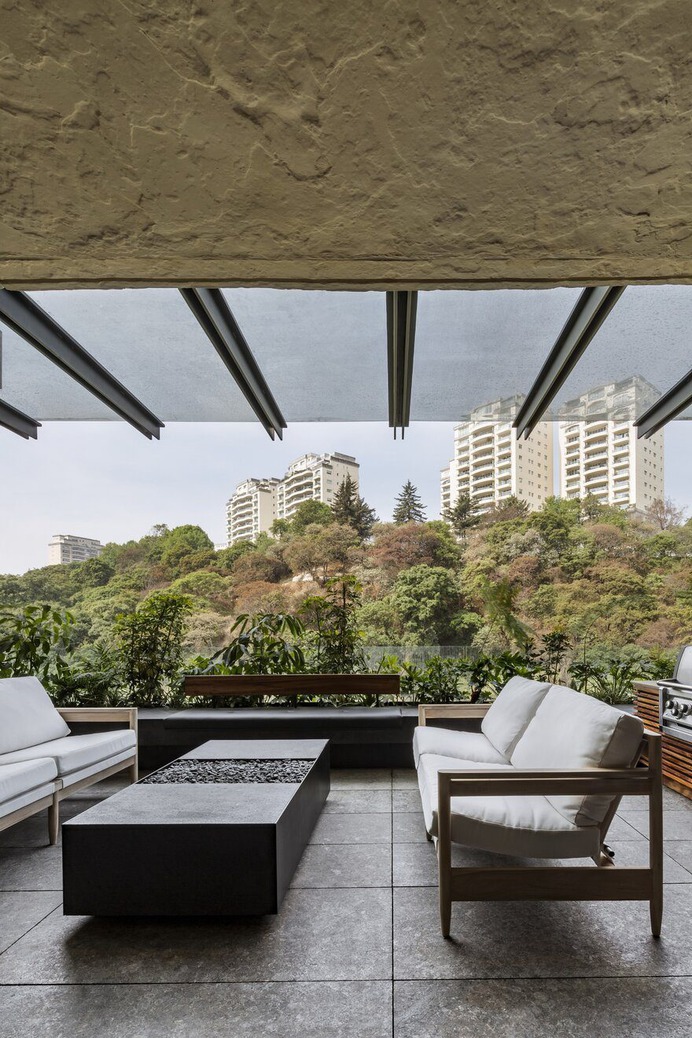 terrace / Taller David Dana