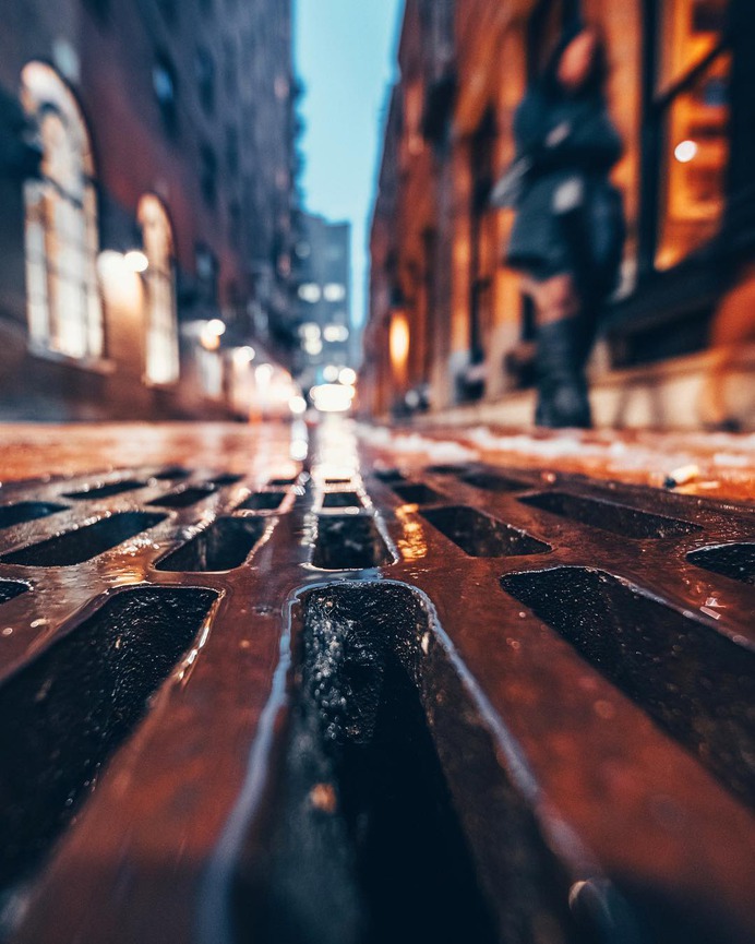 Moody and Cinematic Urban Photography by Steve Zeinner