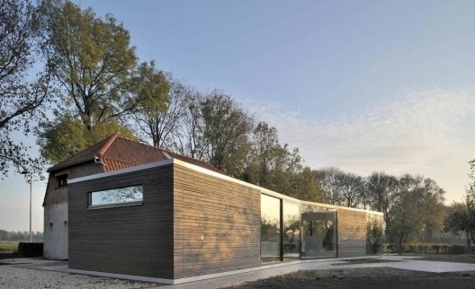 Farm House In Dutch Betuwe / reSET architecture | ArchDaily #architecture