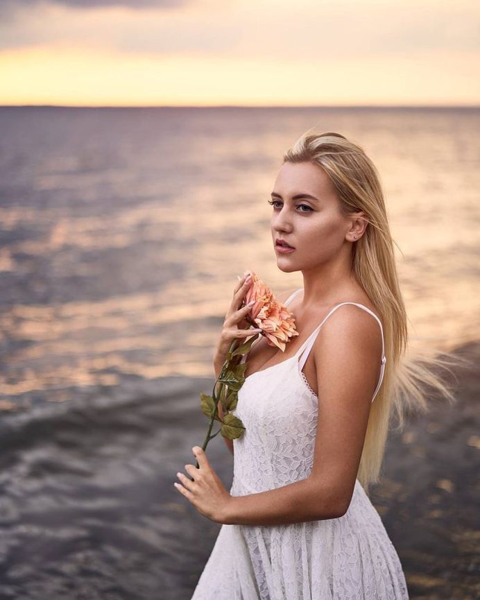 Marvelous Beauty and Conceptual Portrait Photography by Aakaash Bali