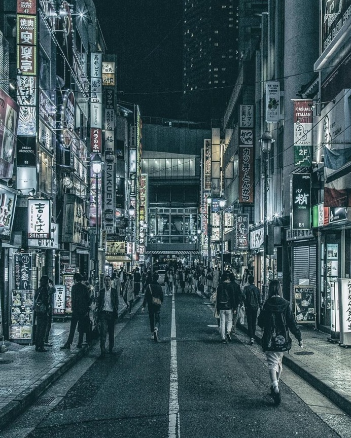 Magical Urban Photography Of Tokyo's Streets by Yoshito Hasaka