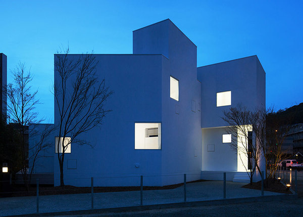 Diamond Residence by Hiroyuki Arima