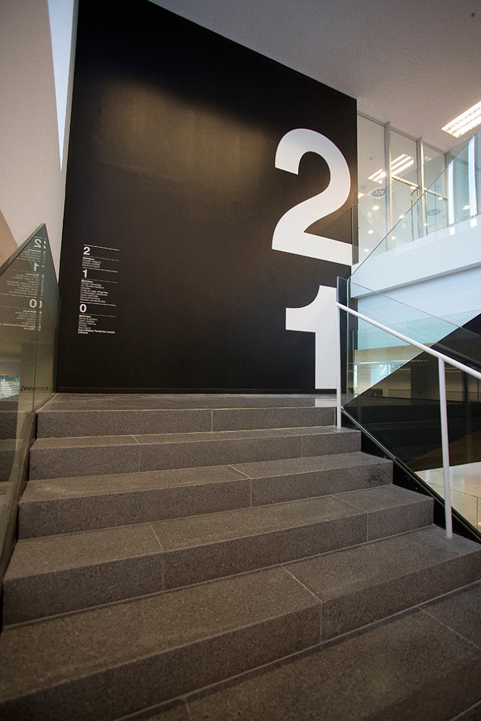 Castelldefels Central Library
