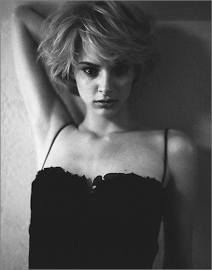 Jerome-Jakubiec7.jpeg 600×763 pixels #white #woman #black #and