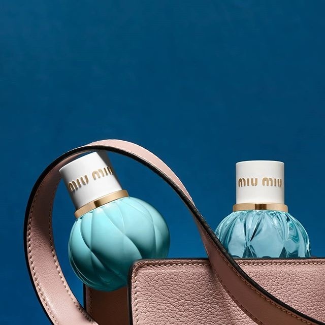 Twice as tiny, twice as nice 💙 meet the #minimiu #miumiuparfum 📷 @jessbonham @annalomax