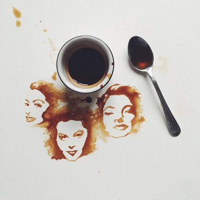 Unique Painting Art With Coffee by Giulia Bernardelli #art #Painting #ArtwithCoffee