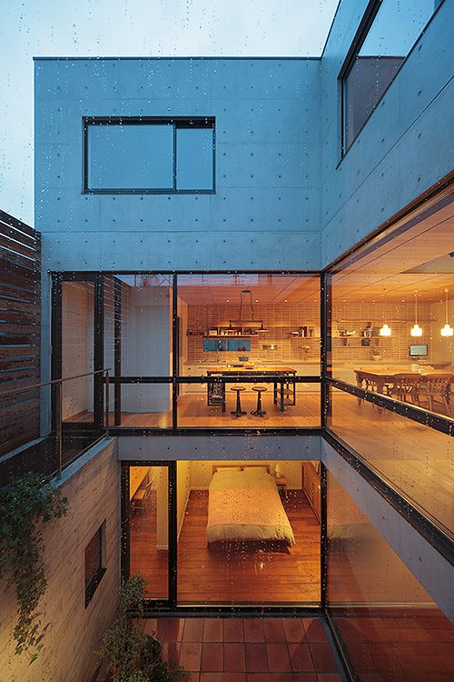 House with courtyard