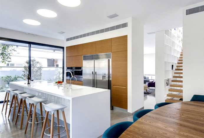 Minimalistic Like a Sketch House that is Cheerful, Welcoming and Trendy - #decor, #interior, #interiordesign, #homedecor, #kitchen, #kit